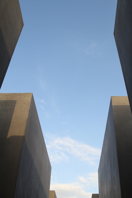 322 Holocaust monument.JPG